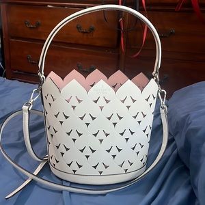 Like new cute Kate spade ♠️ bag